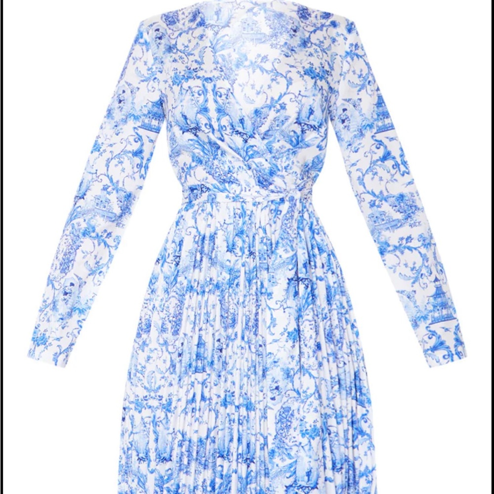 Blue Porcelain Print Long Sleeve Pleated Midi Dress
